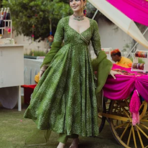 Katha Green Bandhani Chanderi Suit Set